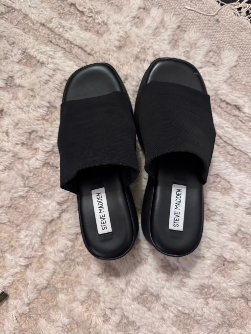 Steve Madden Black Wide Band Slide Mules